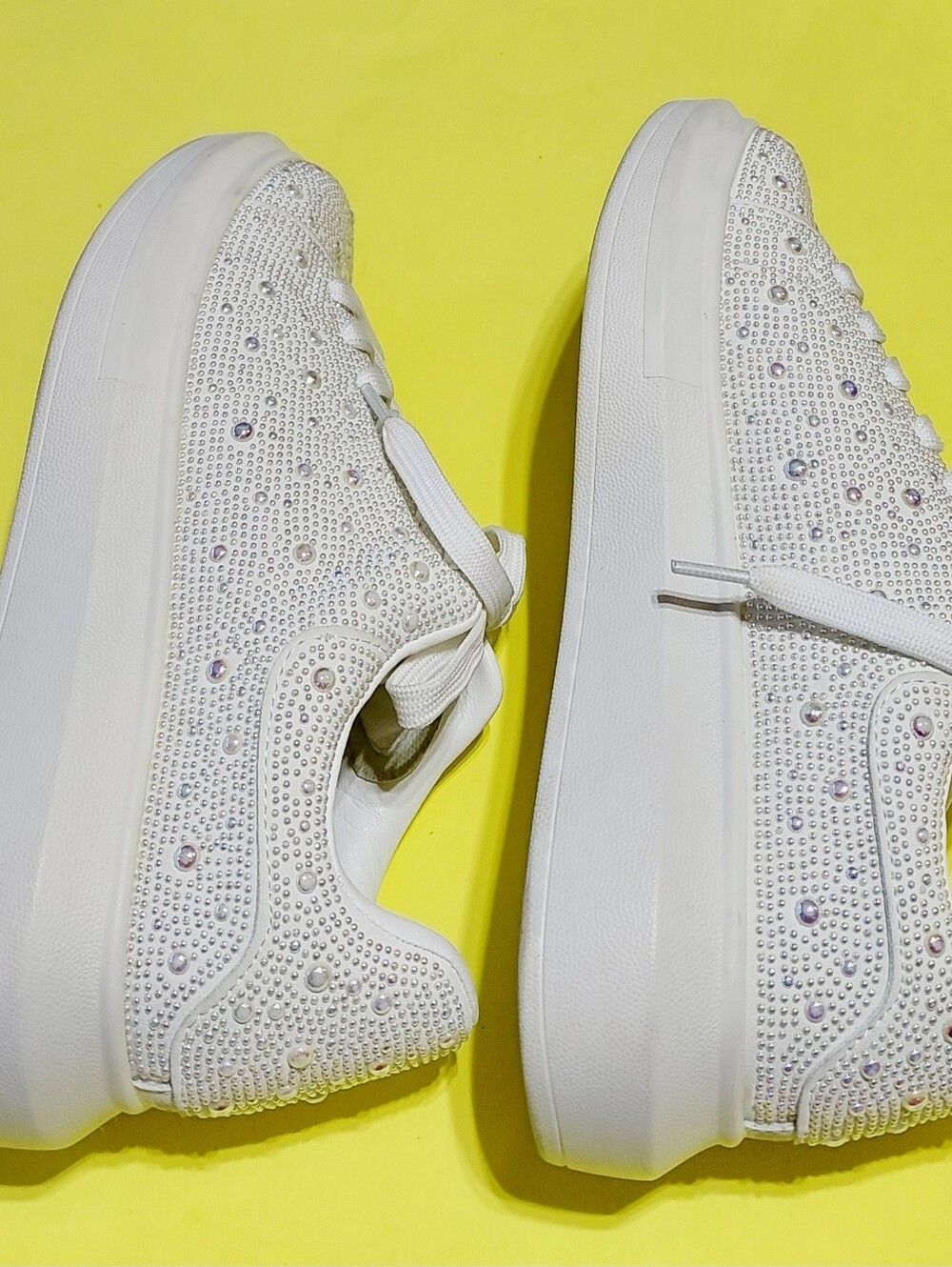 Steve Madden White Rhinestone sparkle Embellished wedding/event Sneakers - Picture 5 of 9